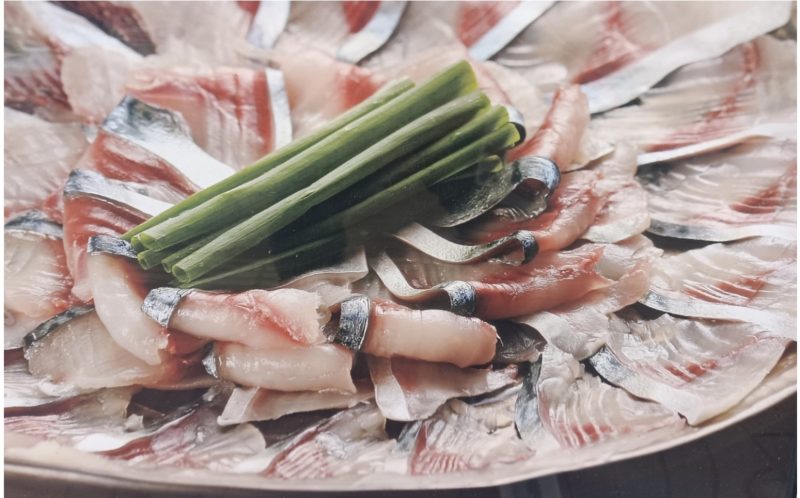 米子的鯖魚火鍋 極鮮才能做生魚片（大空少＆小空姐）