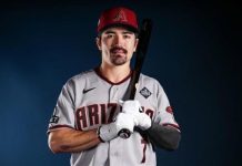 首位打進世界大賽的台裔球星 卡仔希望為台灣帶來榮耀 響尾蛇台、美混血大物卡洛爾(Corbin Carroll)。(圖/翻攝自MLB官方網站)