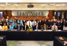 日本防災專家到花蓮觀摩公私協力災害應變機制 消防署邀約日本防災專家來臺交流,5月16日到花蓮靜思堂與市公所、民間組織交流。