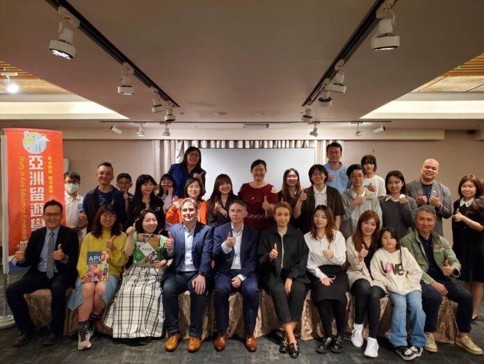 LINE_ALBUM_2025亞洲留學展第一篇_250926_122