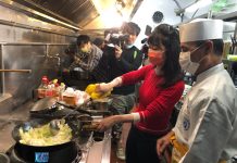 高嘉瑜學做年菜 邊唱歌邊做菜超逗趣 圖/張英傑攝