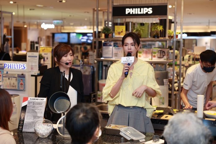 ▲夏于喬現身新光三越南西店廚藝教室擔任一日店長。（圖／品牌提供）