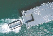 陸075追加5艘訂單 最大挑戰是登陸艇 中國首艘075型兩棲攻擊艦海南艦,搭載氣墊登陸艇。圖/新華網