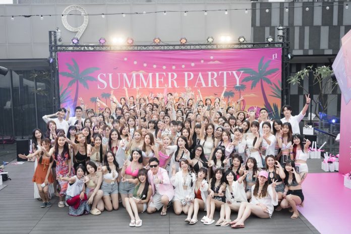 b8bc1e17-4ebe-421b-9b2d-808301d5a74f