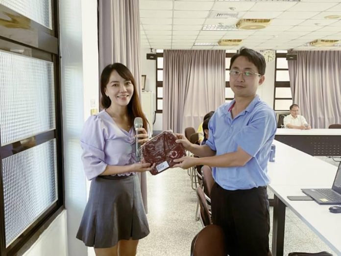 d529defde6942461d8f8b4ea056ebff0