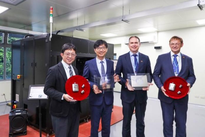 dddf26ce1bd14b0b5f4895804abe19c2