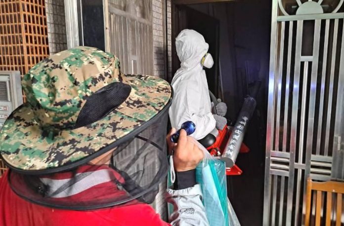 e5811ed42bfe81ade043b1367de45ebf