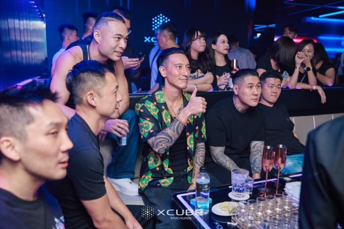 人氣男星、全方位藝人王陽明首度跨足推薦娛樂遊戲平台，攜手富徠科技共同推出最新力作《我要贏Online》！8/9日在台中知名娛樂據點XCube盛大舉辦粉絲見面會。富徠科技/提供