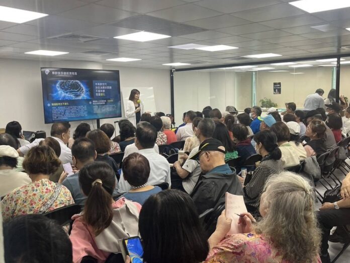 wm20250818151014625078 美國媚麗世界宣布推出全新營養補充品「超能記CERE POWER」上市,以多元成分配方與專利技術,為日常思緒補給提供新選擇。美國媚麗世界/提供