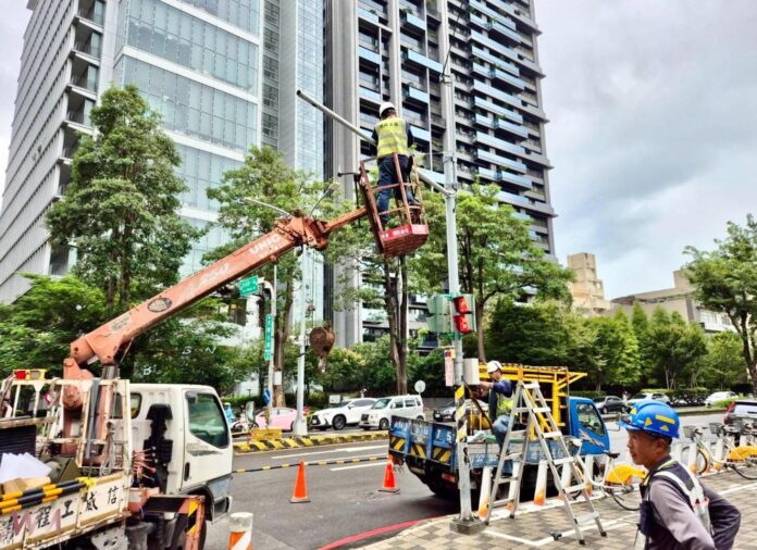 wm20251122212206176698