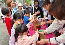 三峽綠茶季傳承客家茶文化 女力纏花工藝開班 三峽綠茶季傳承客家茶文化 女力纏花工藝開班
