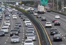 選前返鄉投票塞車!下午4時後交通量比平時多5% 選前返鄉投票塞車!下午4時後交通量比平時多5%