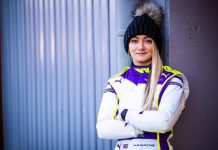 5年來F1首位女性試車手 曾任007《生死交戰》特技駕駛 霍金斯成為近5年來F1首位女性試車手。圖/取自1jessicahawkins IG