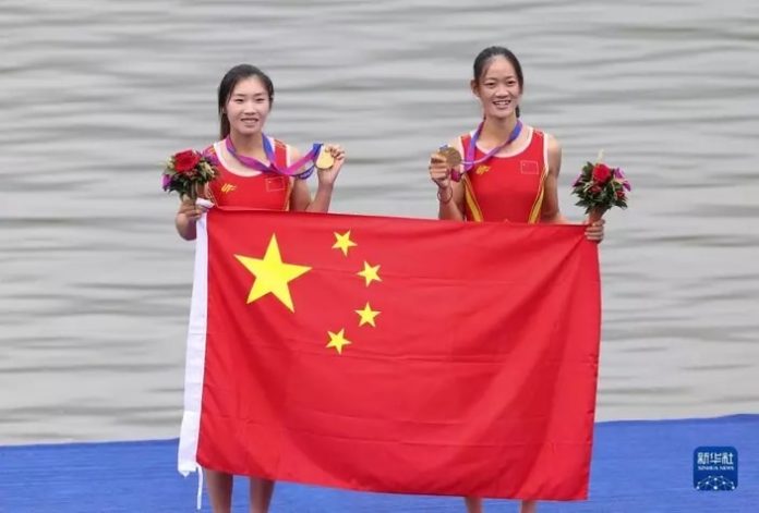 【杭州亞運】 首金 大陸鄒佳琪邱秀萍奪賽艇女子輕量級雙人雙槳奪冠