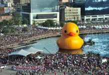 黃色小鴨遇到超萌爬爬鴨寶 1/27高雄冬日遊樂園開幕 黃色小鴨遇到超萌爬爬鴨寶 1/27高雄冬日遊樂園開幕